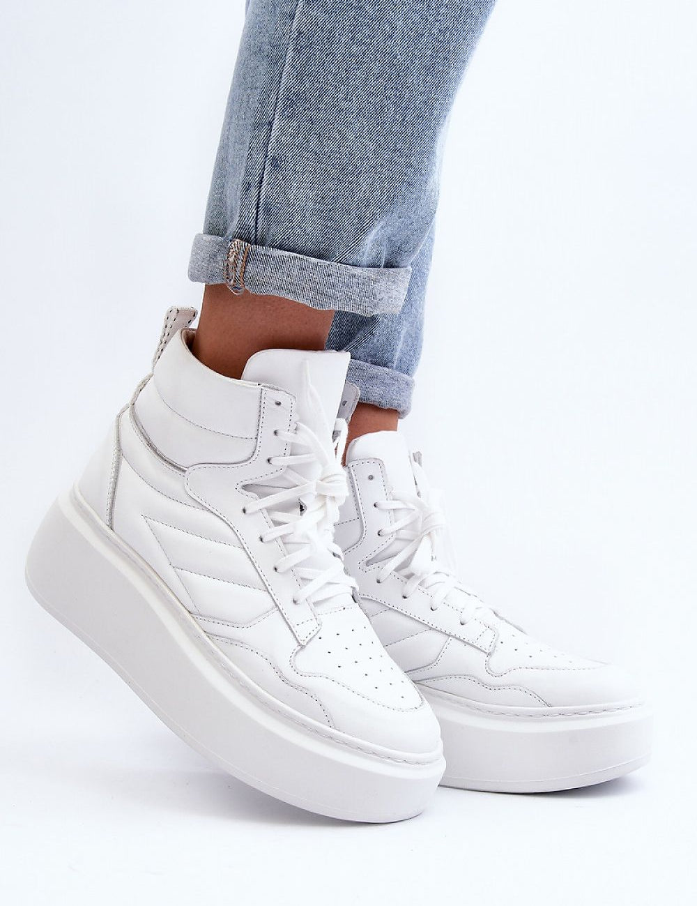 Valonne Leather Platform Trainers with 7 cm heel and thick base, crafted from natural leather, perfect for spring outfits.
