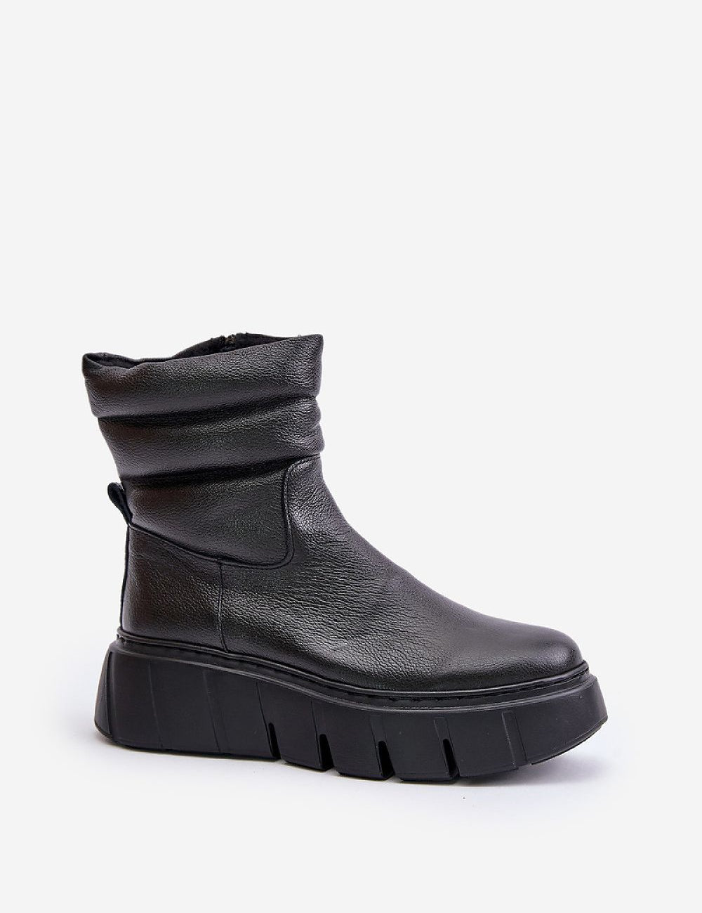 Orravelle Risefold leather ankle boots with wedge, grooved platform, side zipper, and felt lining for comfort and warmth.