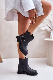 Black leather platform heel boots with side zipper and rounded toe, perfect for transitional seasons.