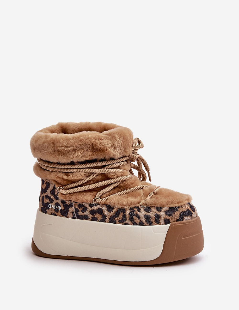 Velmara fur-lined snow boots with leopard print, natural leather, high-grip platform sole, and cozy fur interior for winter comfort.
