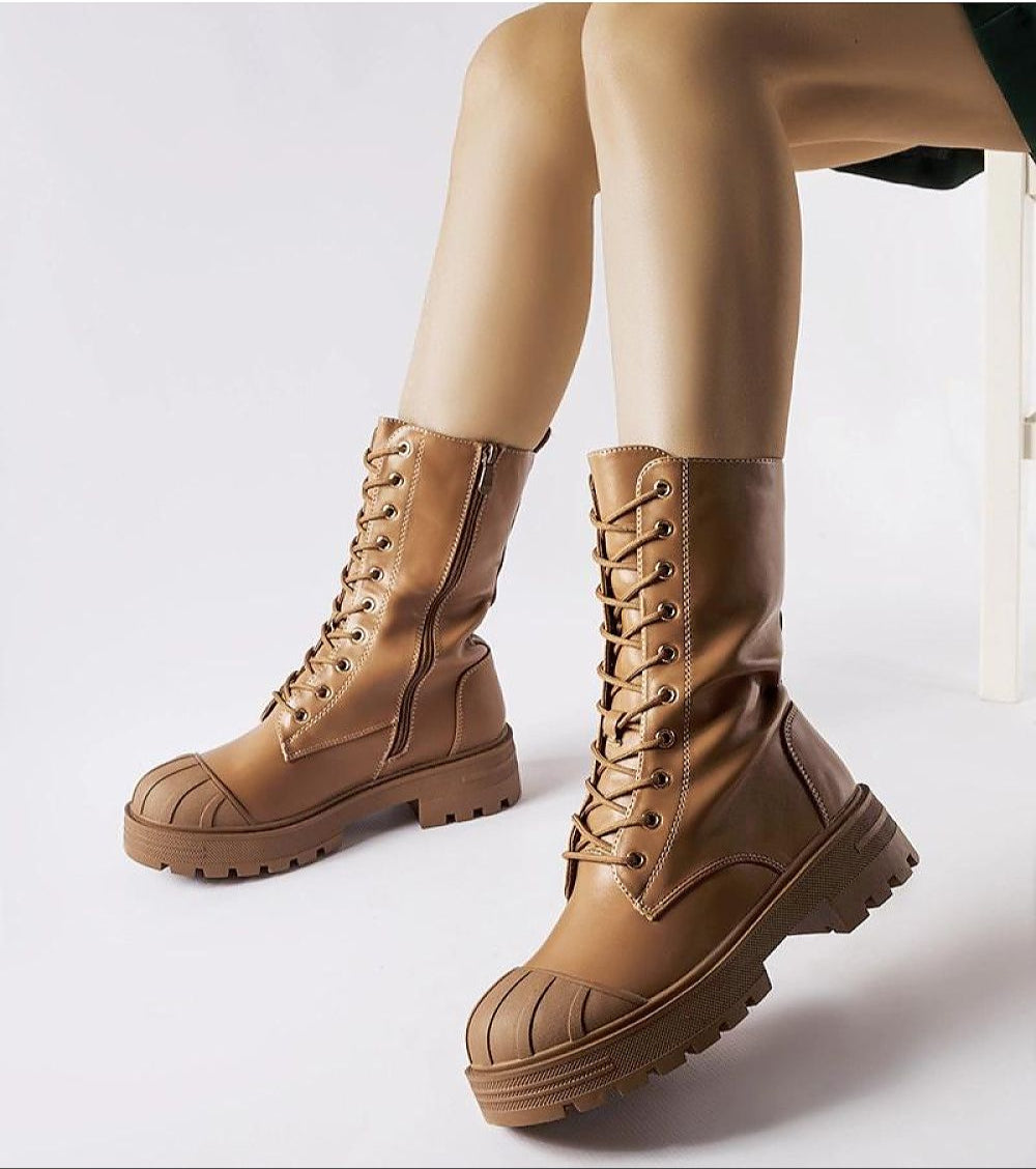 Thavine insulated lace-up work boots in brown eco leather with high-cut shaft and 4.5 cm heel for warmth and durability.