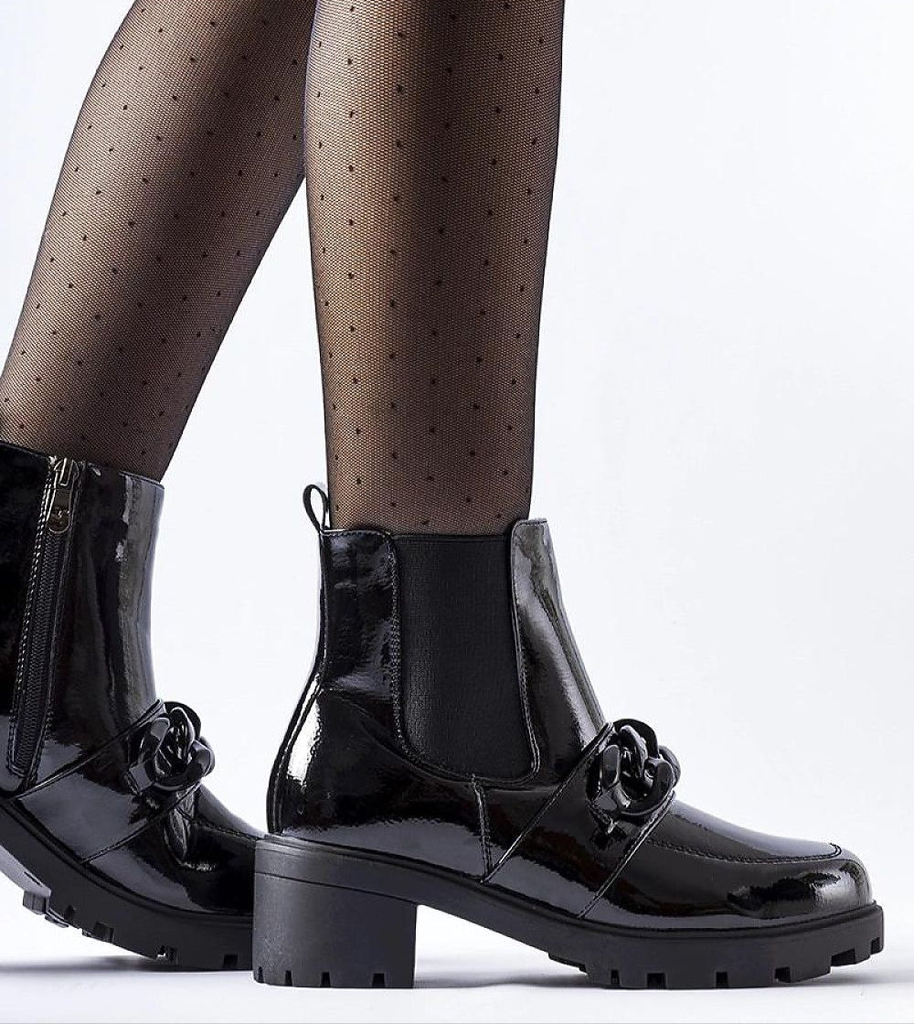 Velandra Glossy Buckle Boots with patent-effect leather and polished buckle, perfect for autumn and winter fashion.