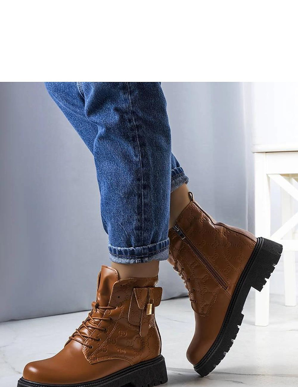 Coanira brown trapper boots with mini padlock, featuring eco leather and faux fur lining for stylish winter wear.