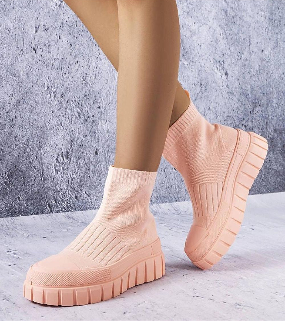Viondra stretch knit platform sneakers in pale pink, featuring a slip-on design and chunky 6 cm sculpted sole for style and comfort.