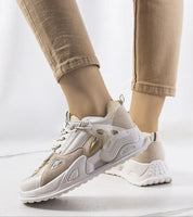 Avenrae Summerline Platform Sneakers with eco leather upper and 4.5 cm sole, styled with beige pants for a casual look.