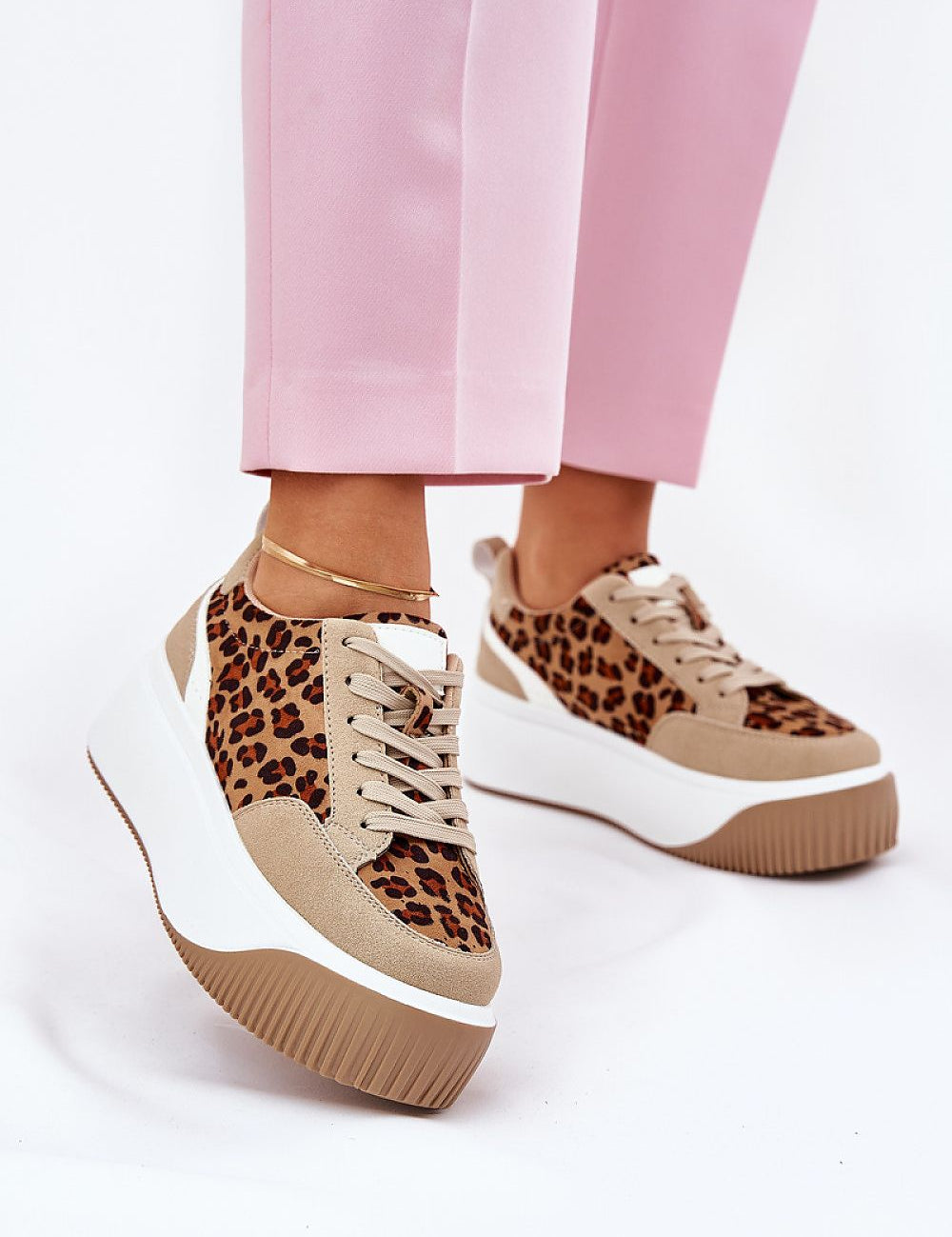 Vervonne Animal Pattern Platform Sneakers in eco leather with leopard print, 5 cm platform, cushioned insole, and rounded toes.