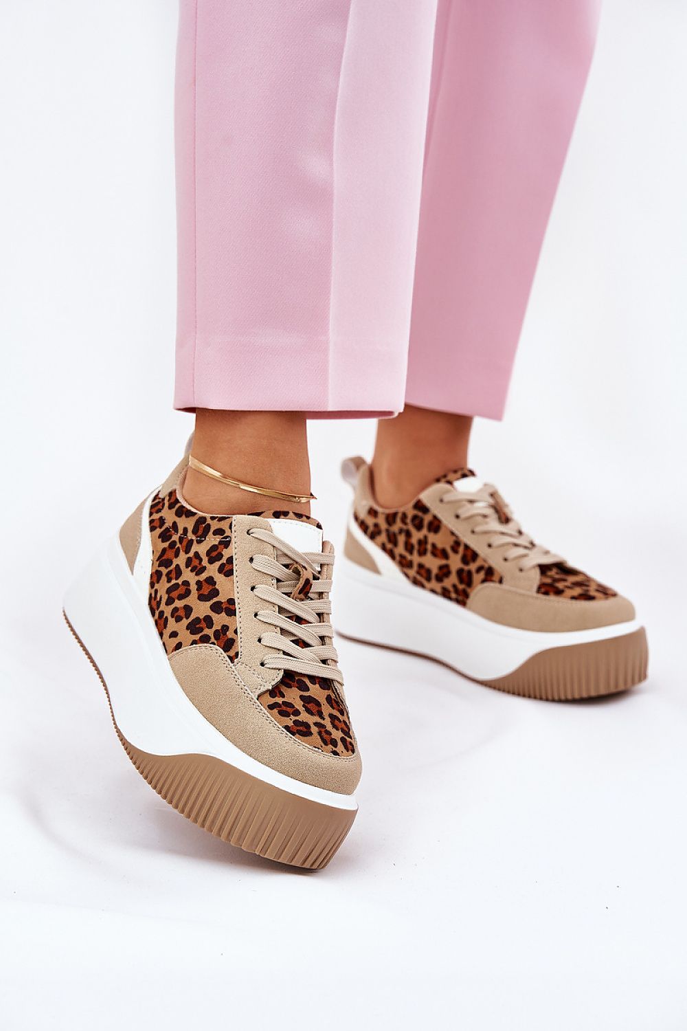 Vervonne Animal Pattern Platform Sneakers in eco leather with leopard print, 5 cm platform, cushioned insole, and rounded toes.