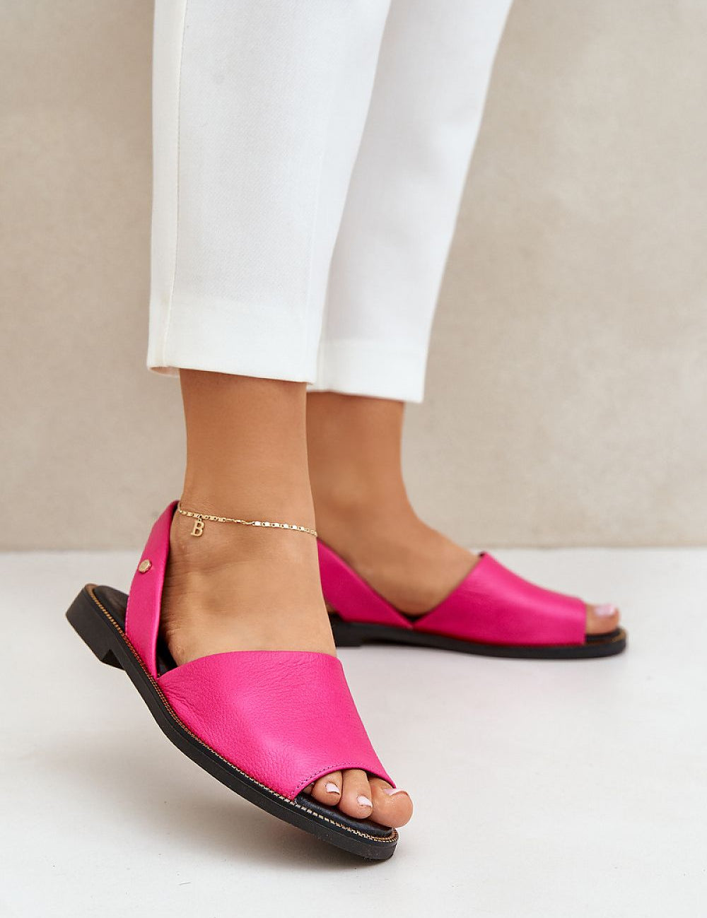  Sandals model 210708 Step in style 