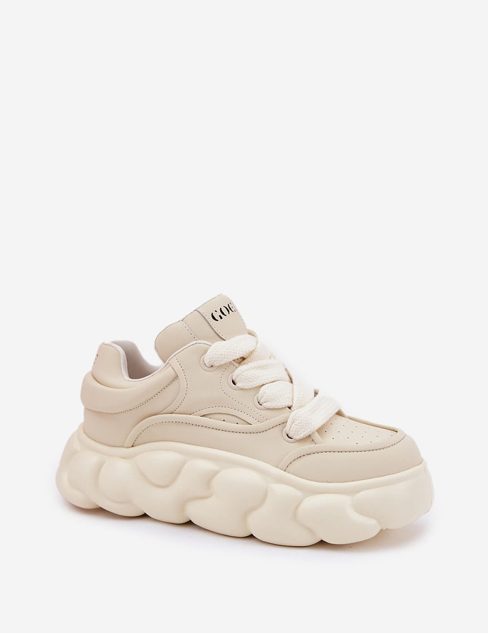 Beige Vernesse elevated leather sport shoe with thick laces and bold 5.5 cm platform sole, offering comfort and a fashion-forward look.