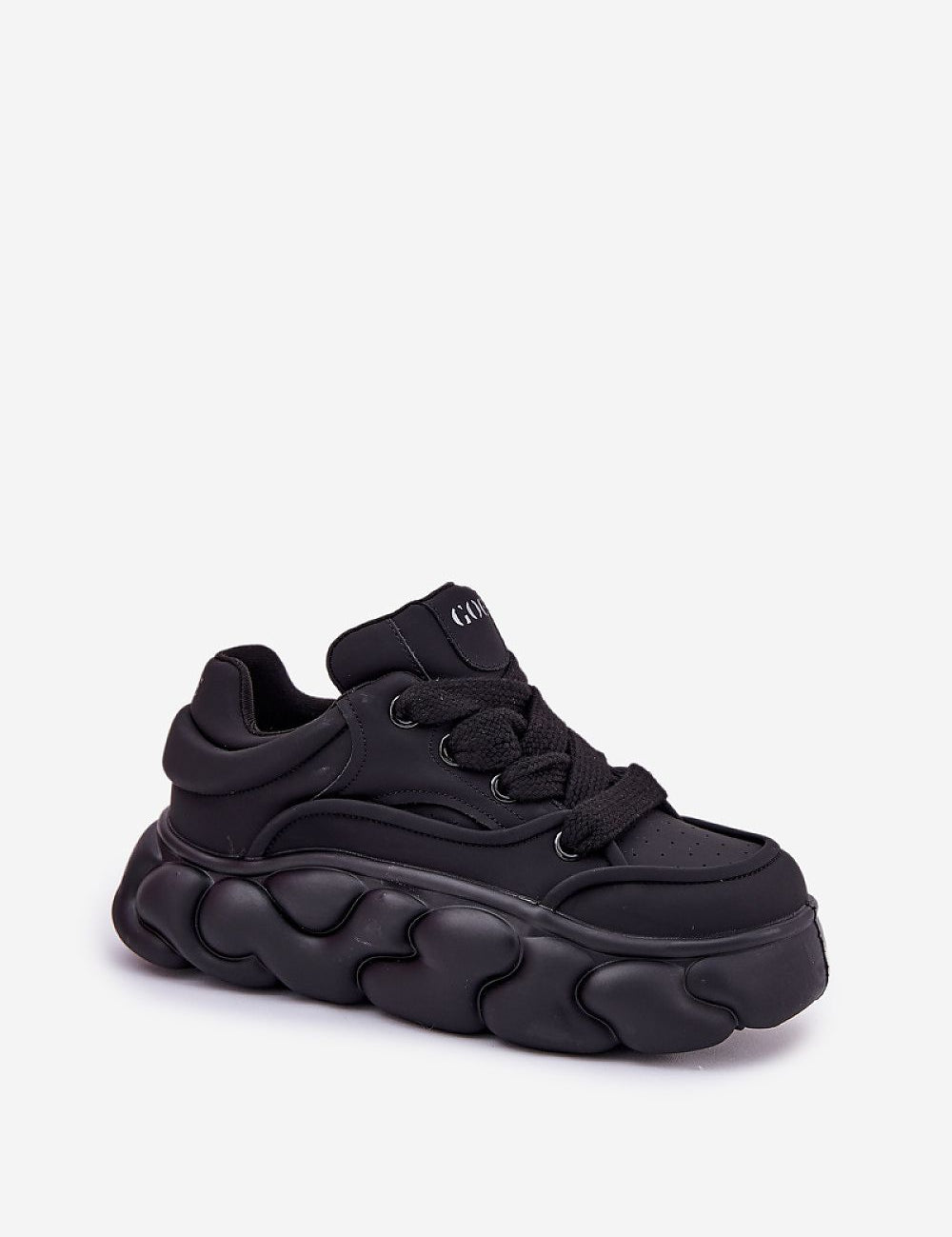 Vernesse Elevated Leather Sport Shoes with thick lacing and 5.5 cm platform. Fashion-forward black sneakers for everyday style.