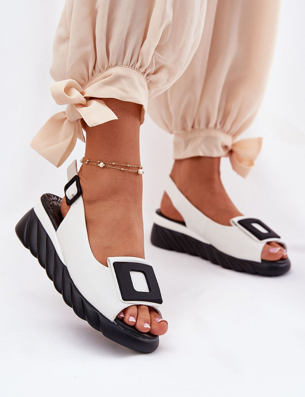  Buskin model 212131 Step in style 