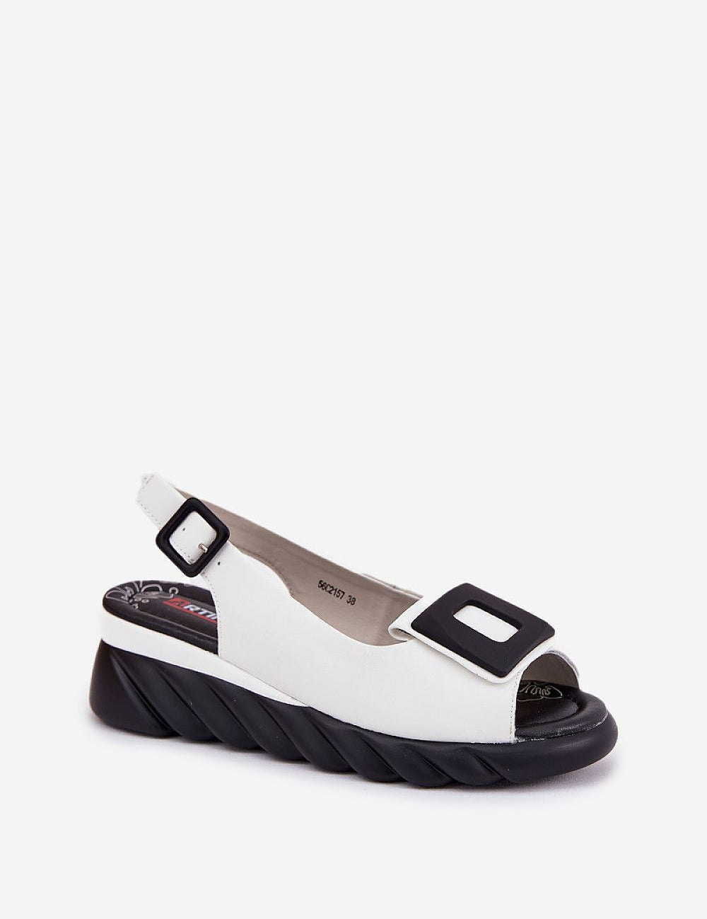  Buskin model 212131 Step in style 