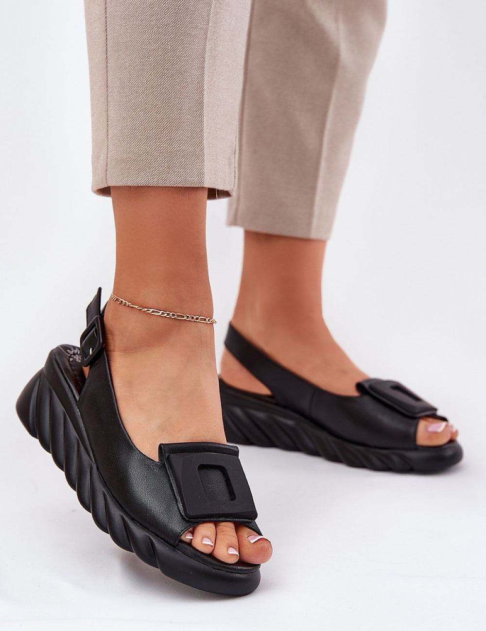  Buskin model 212715 Step in style 