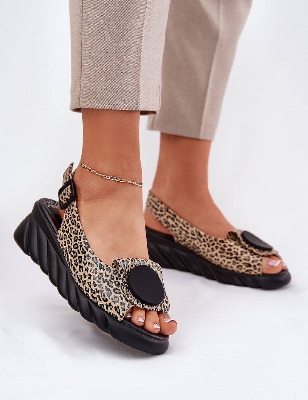  Buskin model 212902 Step in style 