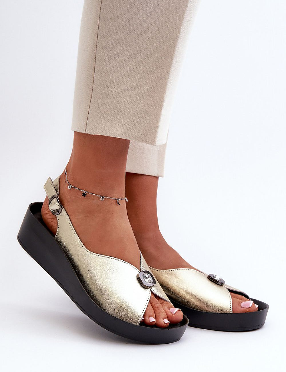  Buskin model 213023 Step in style 