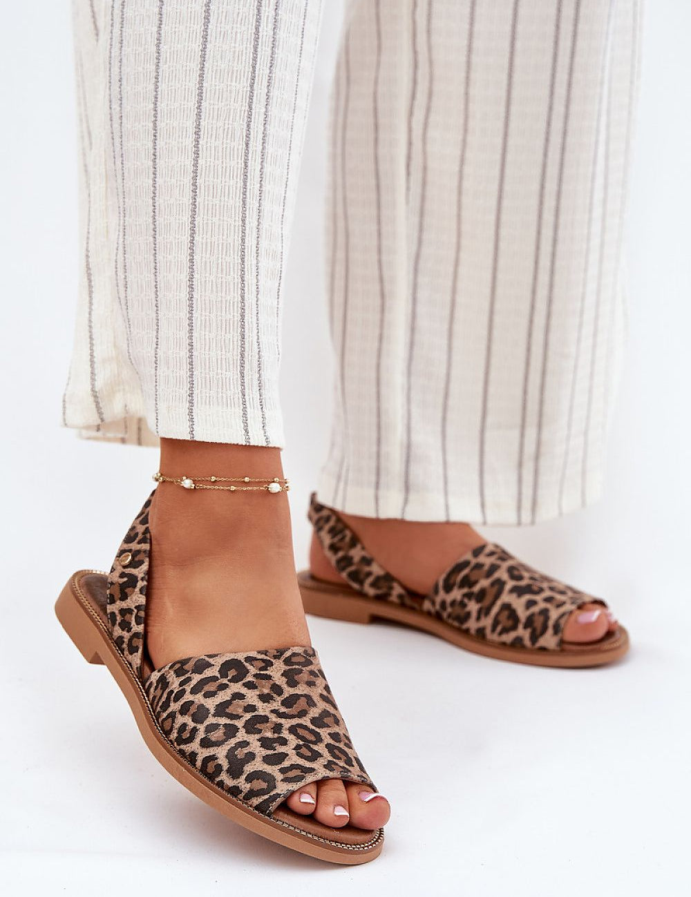  Sandals model 213159 Step in style 