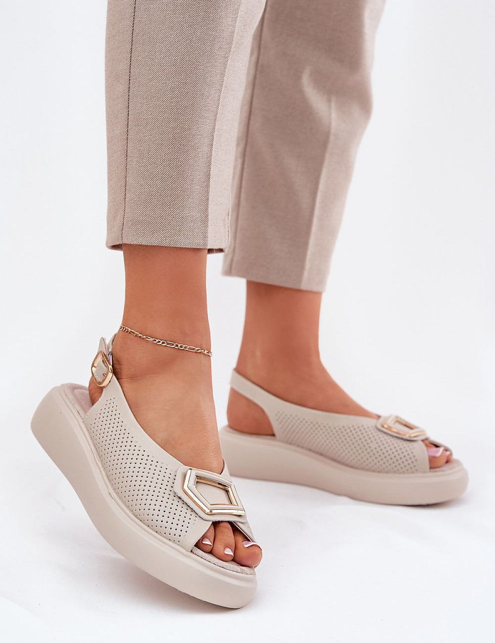  Sandals model 213458 Step in style 