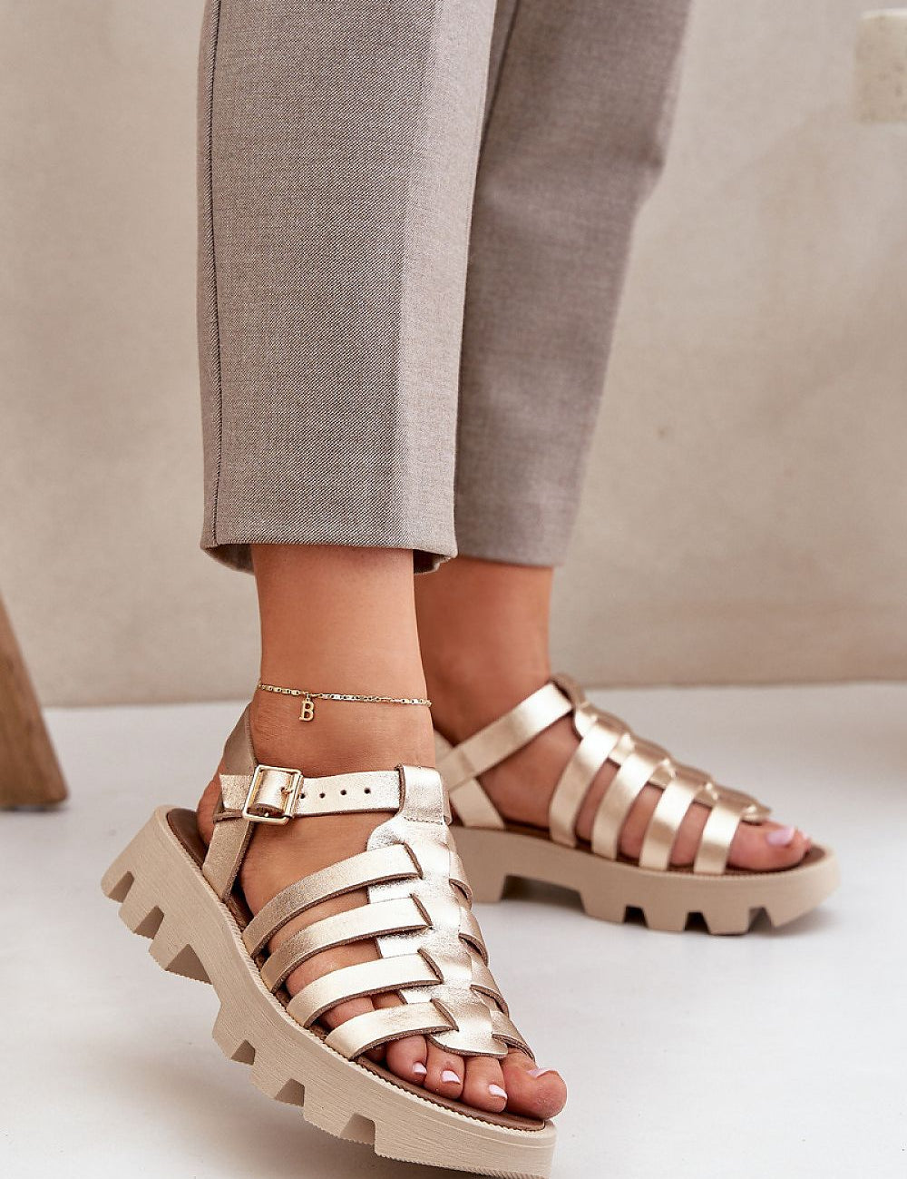  Sandals model 213471 Step in style 