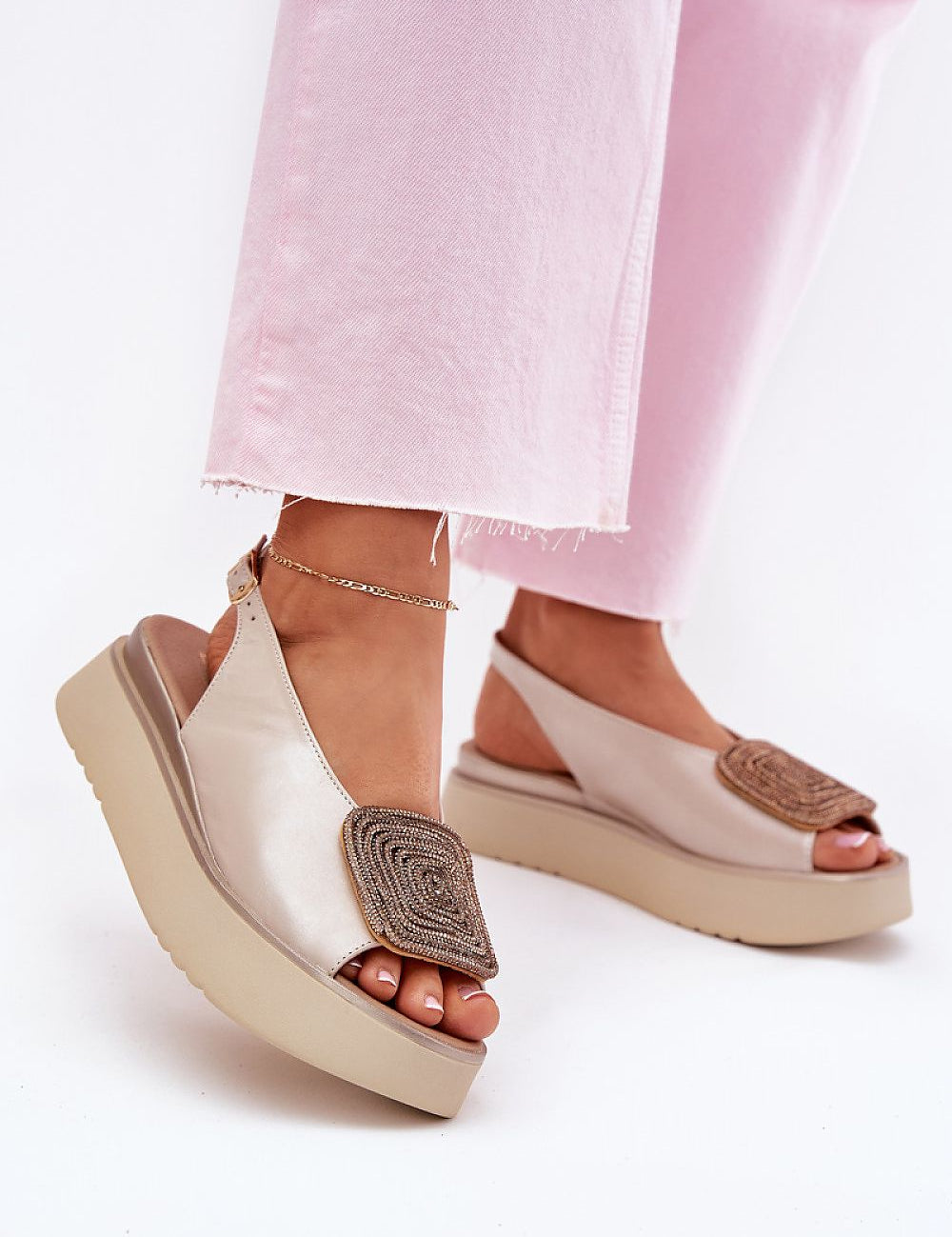  Sandals model 215030 Step in style 