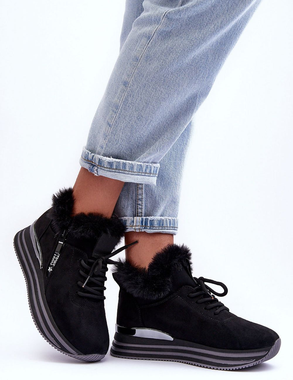 Evolutions fur-trimmed winter sneakers in black with eco-suede, side zipper, and fur collar, perfect for stylish warm comfort.